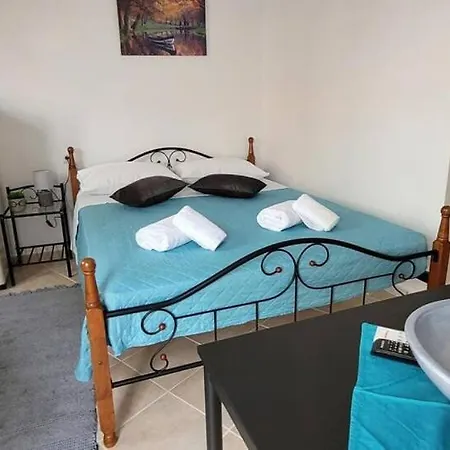 Apartment Modern Equipped Studio In The Heart Of