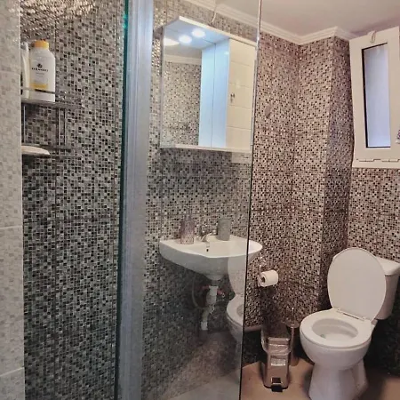 Modern Equipped Studio In The Heart Of